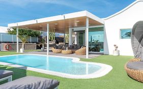 Hyde Park Lane Villas